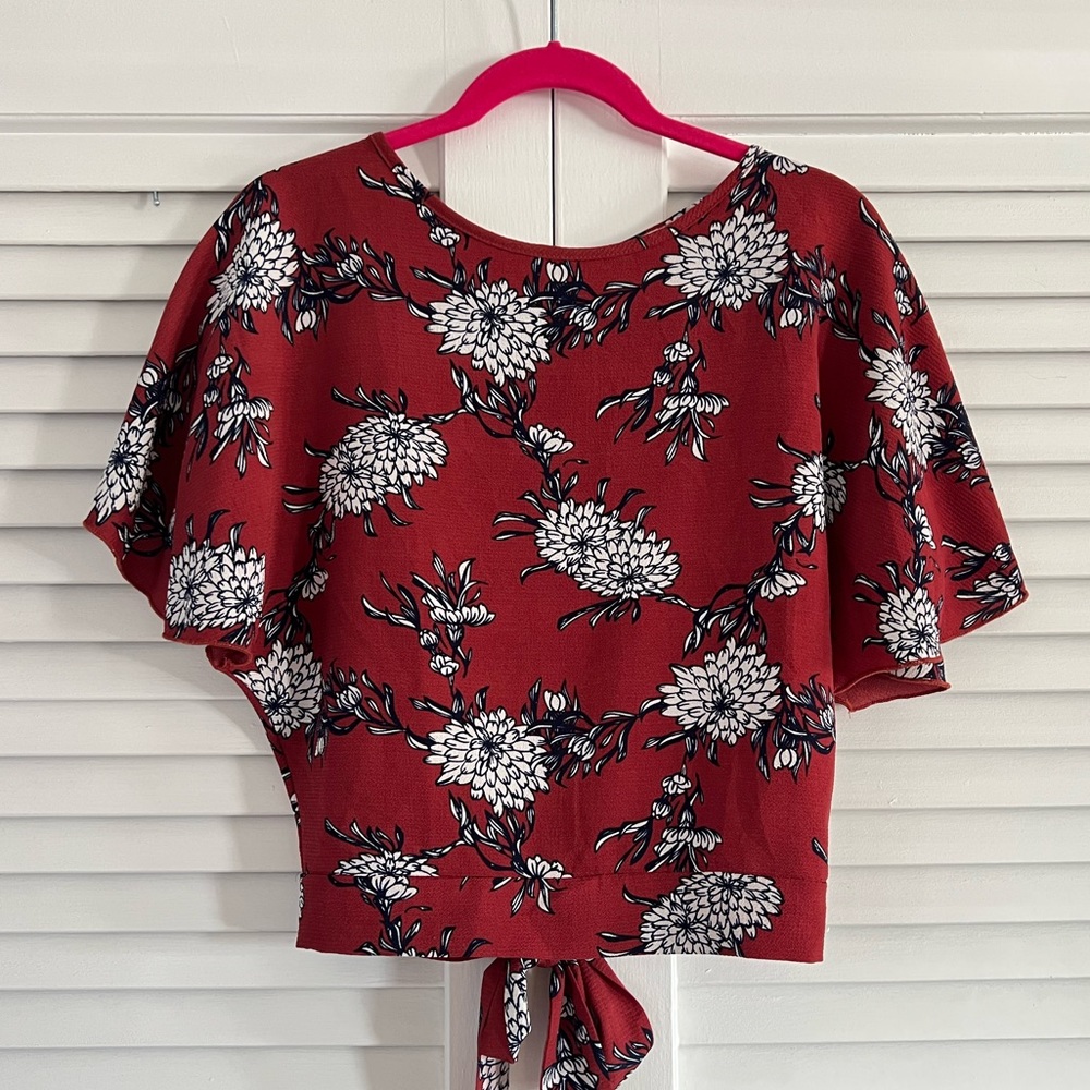 Floral Top - Picture 3 of 6